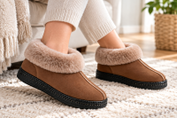 RUSSKA Fellschuhe mit fester Sohle Beige Gr. 37 – warme Hausschuhe